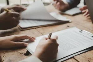 Leia mais sobre o artigo A importância de contratos bem elaborados para evitar conflitos jurídicos